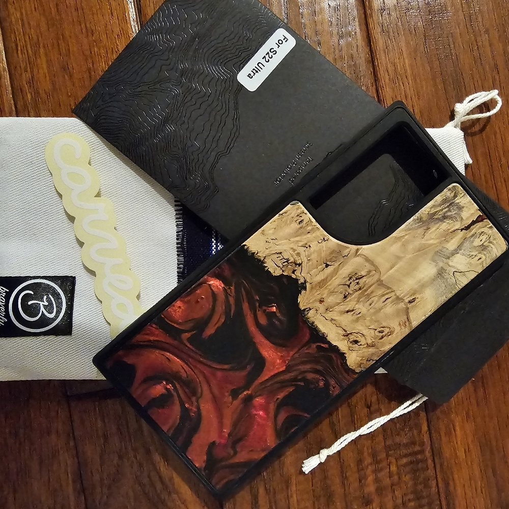 Carved Wood and Resin Phone Case for S22 Ultra